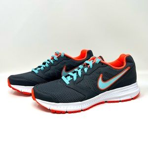 Nike Wmns Downshifter 6 Shoes Size 6